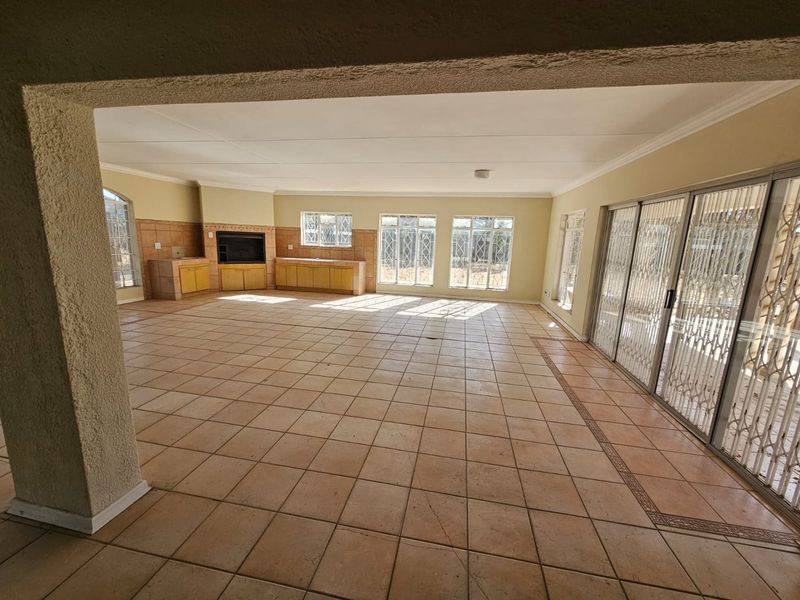 *For Sale: Stunning Newly Renovated Home in Three Rivers* - Photo 7