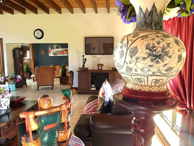 Live Large. Entertain Bigger. Own a Slice of Tuscan Luxury. - Photo 4