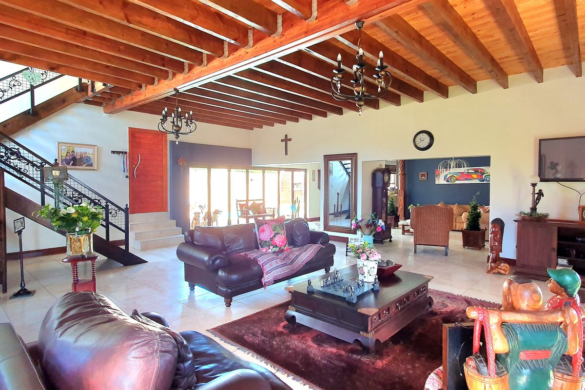 Live Large. Entertain Bigger. Own a Slice of Tuscan Luxury. - Photo 3