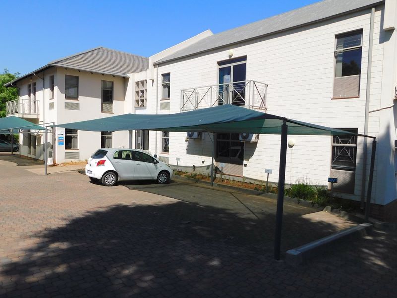 Sunny Easy To Find First Floor Offices To Rent Or For Sale. - Photo 2