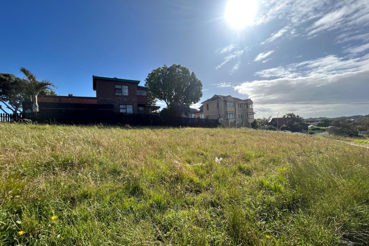 Large vacant stand in Aston bay - Photo 3