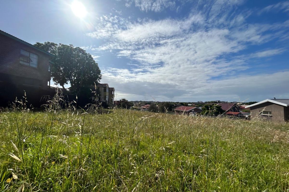 Large vacant stand in Aston bay - Photo 4