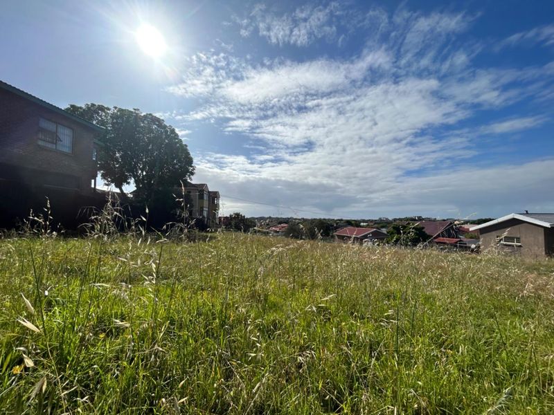 Large vacant stand in Aston bay - Photo 4