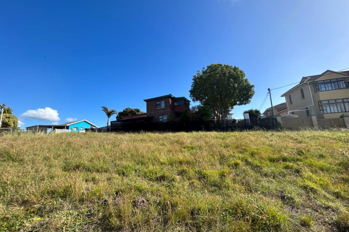 Large vacant stand in Aston bay - Photo 2