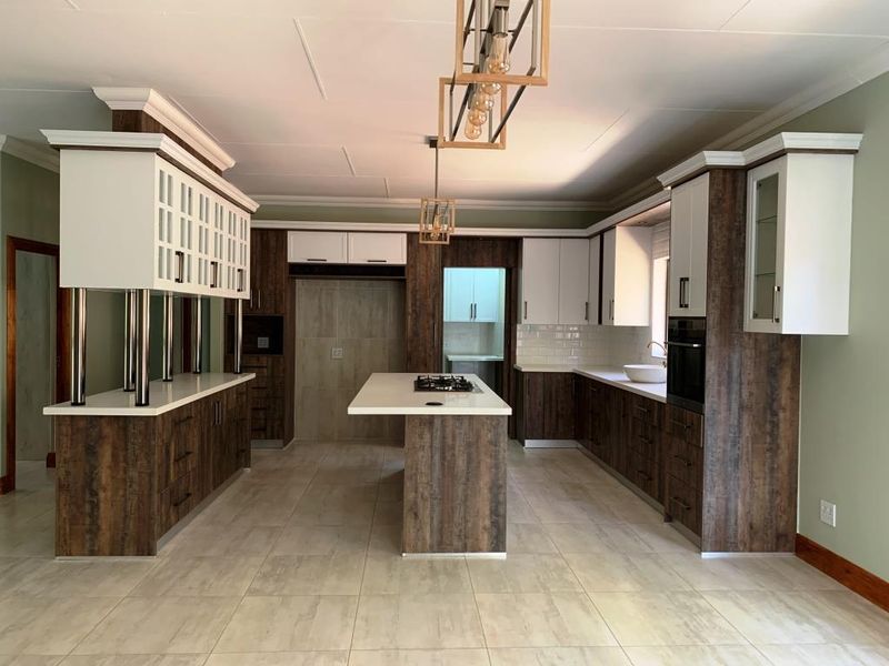 "Your Dream Home Awaits in Kranspoort: Modern Luxury in a Natural Paradise" - Photo 2