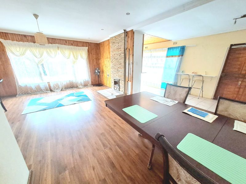 LOVELY FAMILY HOME AVAILABLE IN SONLANDPARK. - Photo 10