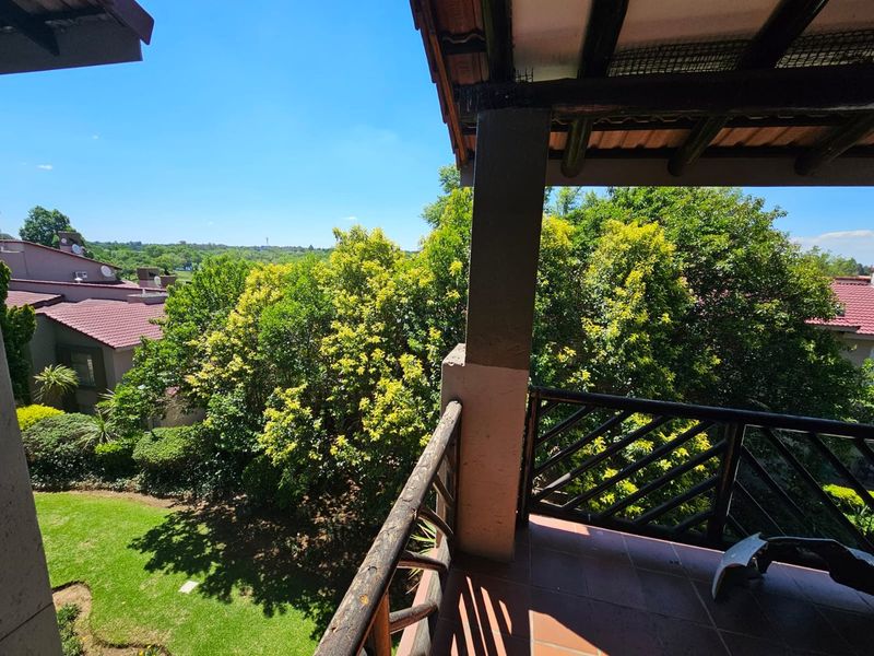 Beautifull 2 bedroom apartment for sale in Vaalpark - Photo 9