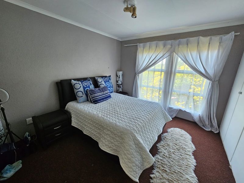 Beautifull 2 bedroom apartment for sale in Vaalpark - Photo 7