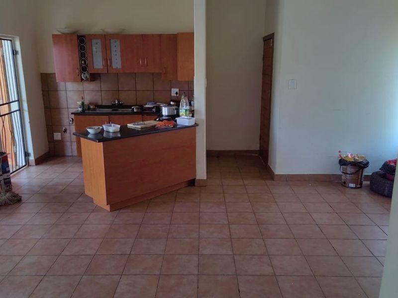 Lovely cozy two bedroom townhouse in Eagles Crest - Photo 4