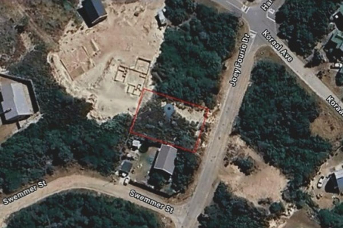 An aerial view of a vacant residential plot situated at the corner of Joey Fourie Drive and Swemmer Street.