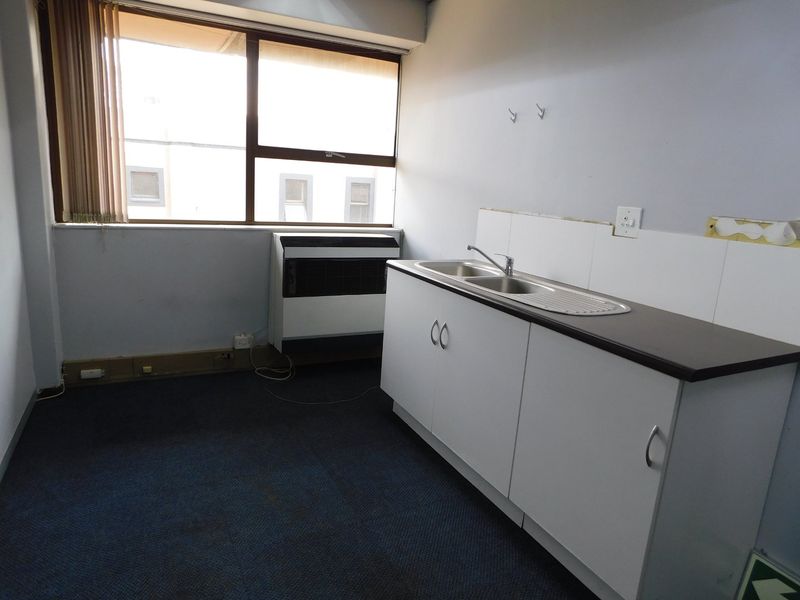 Neat First Floor Workspace at an Easy to Find Address - Photo 10