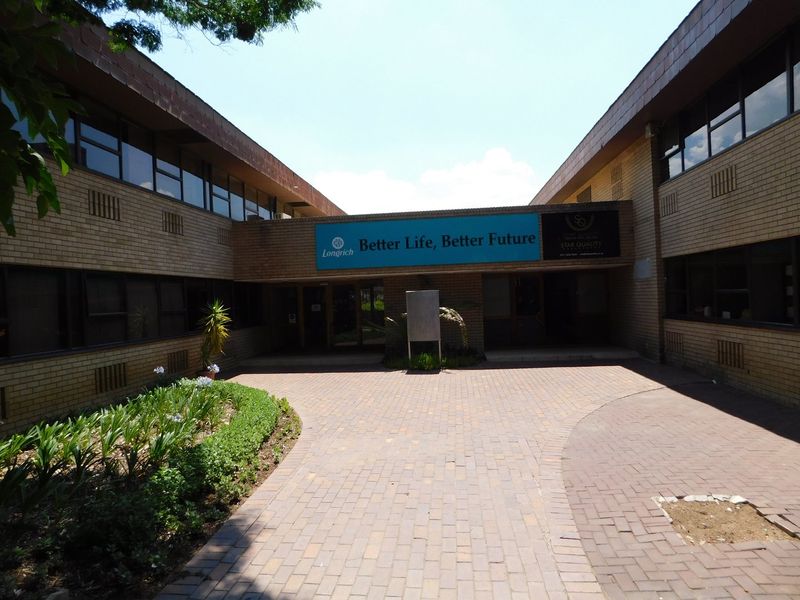 Neat First Floor Workspace at an Easy to Find Address - Photo 3