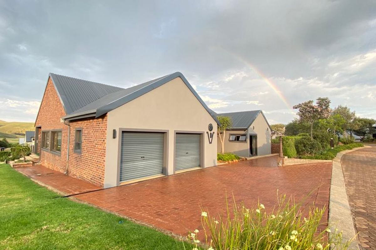 Stunning Secure Modern Country Estate House - Photo 3