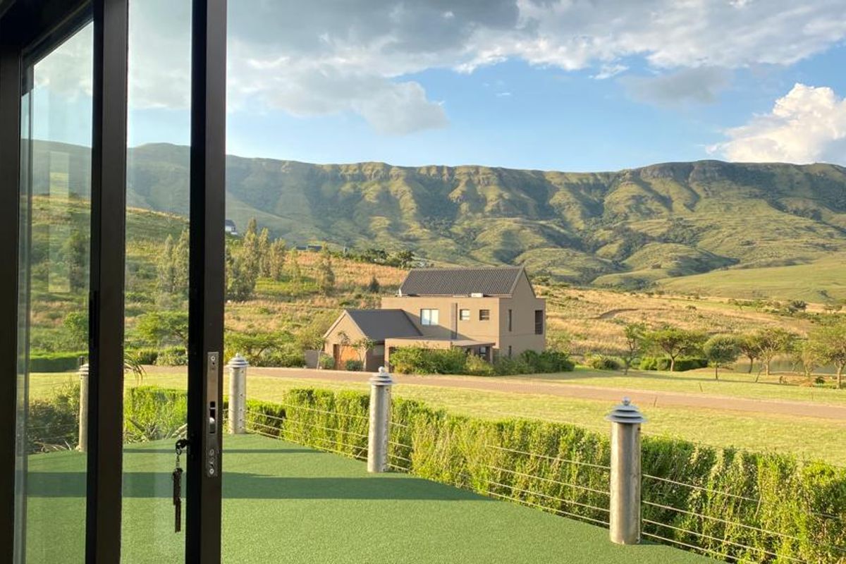 Stunning Secure Modern Country Estate House - Photo 4