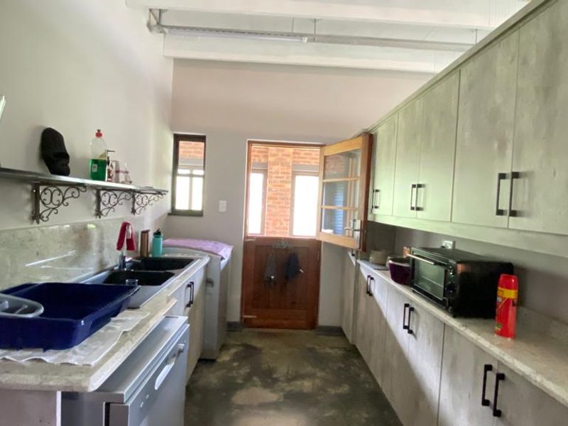 Stunning Secure Modern Country Estate House - Photo 8