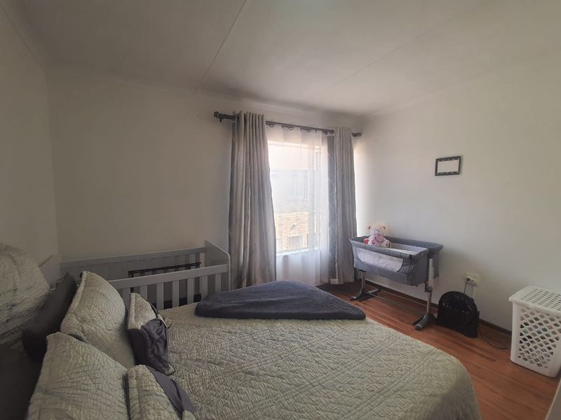 Lovely Duplex Townhouse For Sale In Prime Area For SE 3 - Photo 8