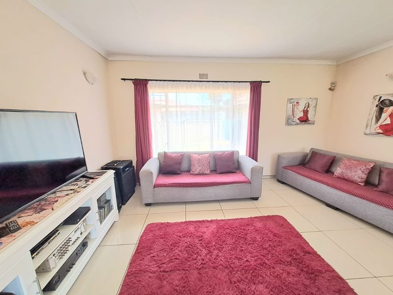 House For Sale In Vereeniging - Photo 6