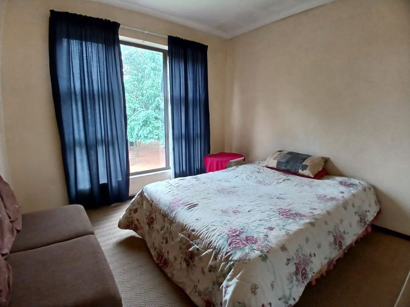 3 Bedroom, 2 bathroom unit for rent in Vaalpark in popular complex. - Photo 10