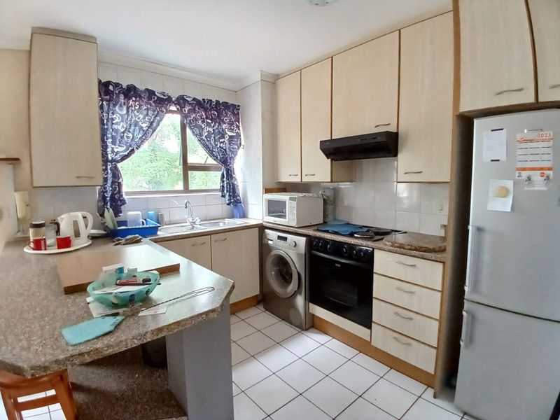 3 Bedroom, 2 bathroom unit for rent in Vaalpark in popular complex. - Photo 7