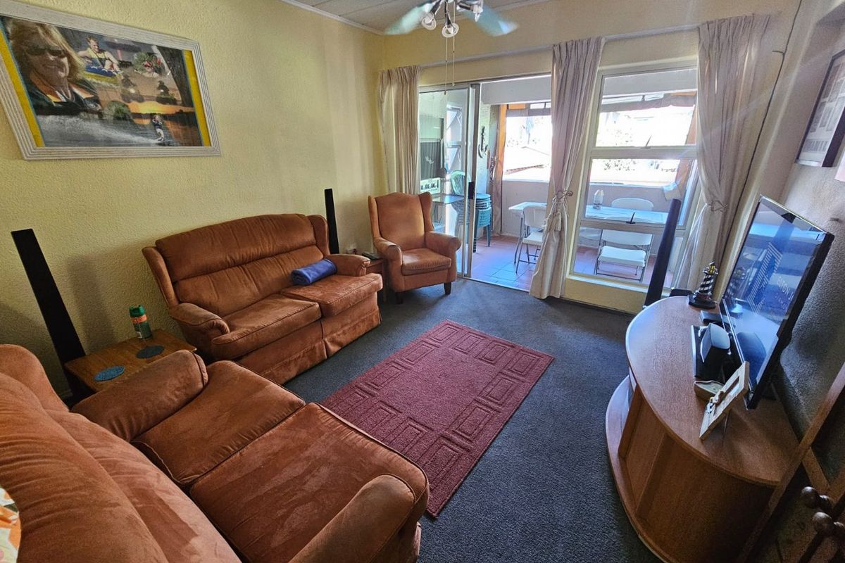 Lovely 3 bedroom apartment for sale in Vaalpark - Photo 2