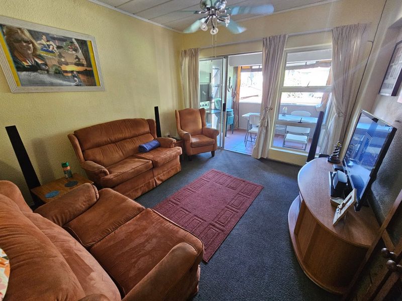 Lovely 3 bedroom apartment for sale in Vaalpark - Photo 2