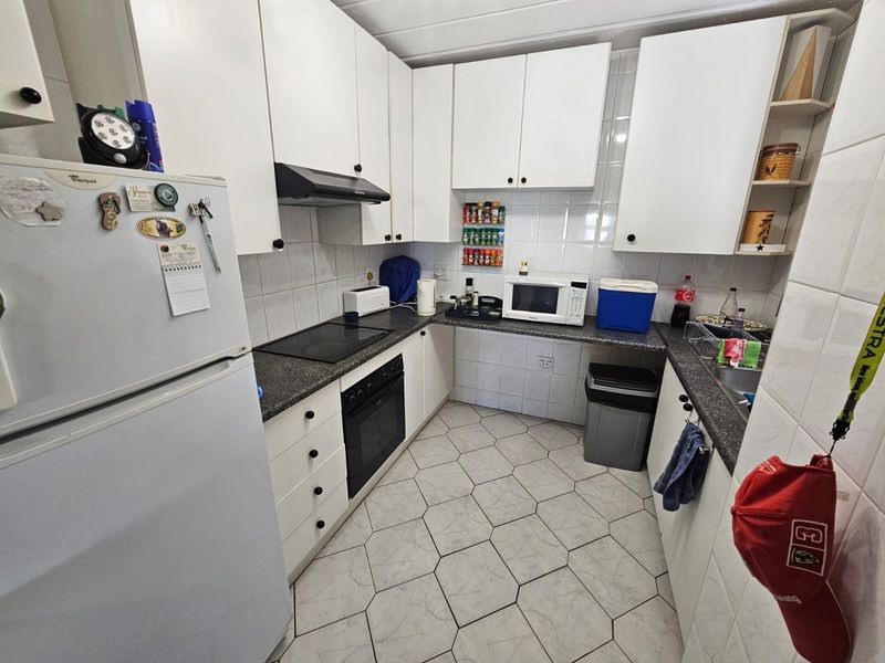 Lovely 3 bedroom apartment for sale in Vaalpark - Photo 6