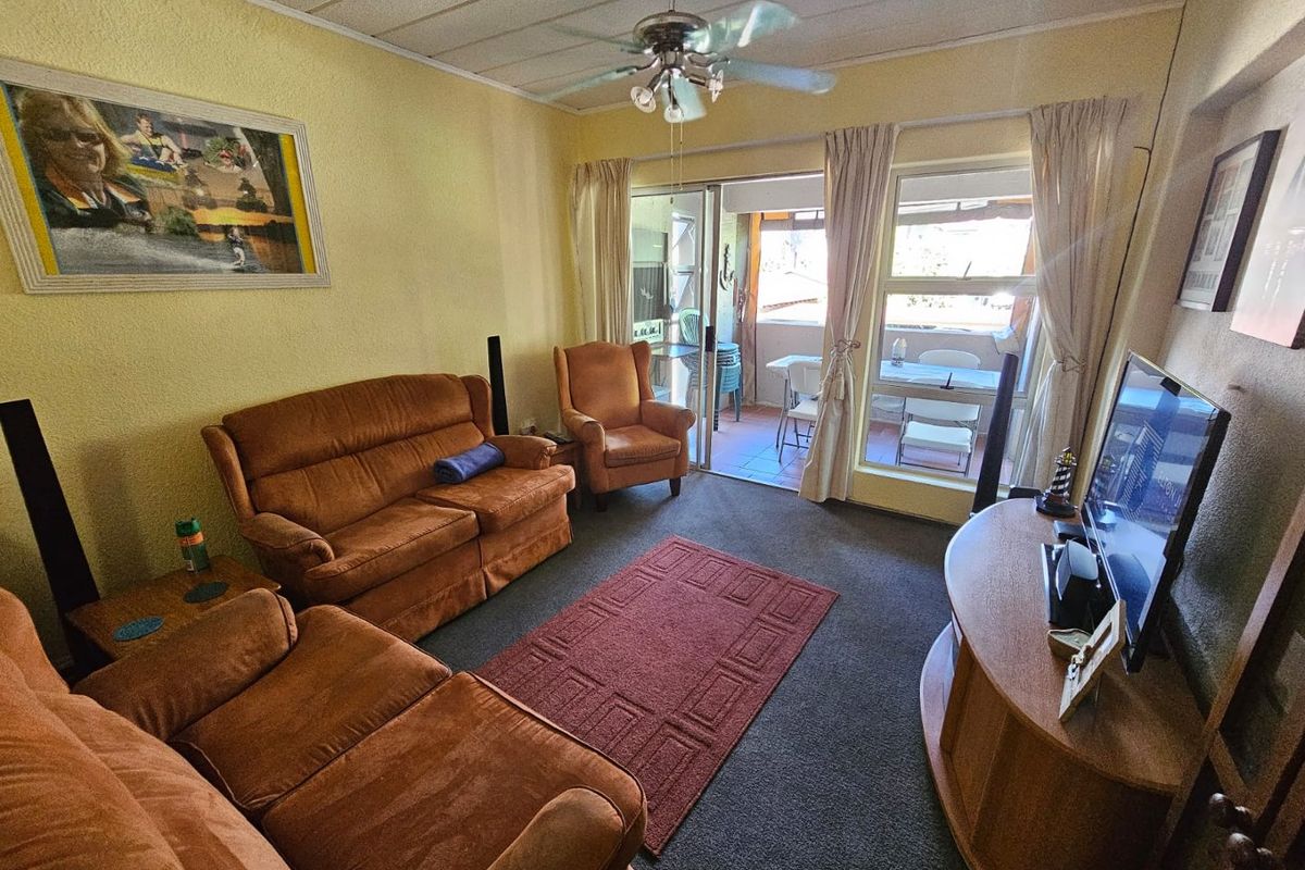 Lovely 3 bedroom apartment for sale in Vaalpark - Photo 3