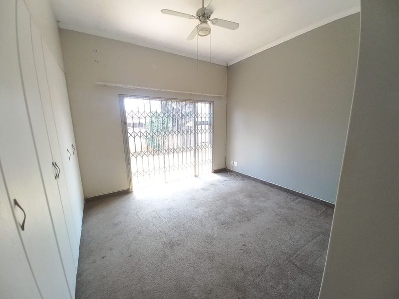 Beautiful townhouse in Vaalpark. - Photo 10