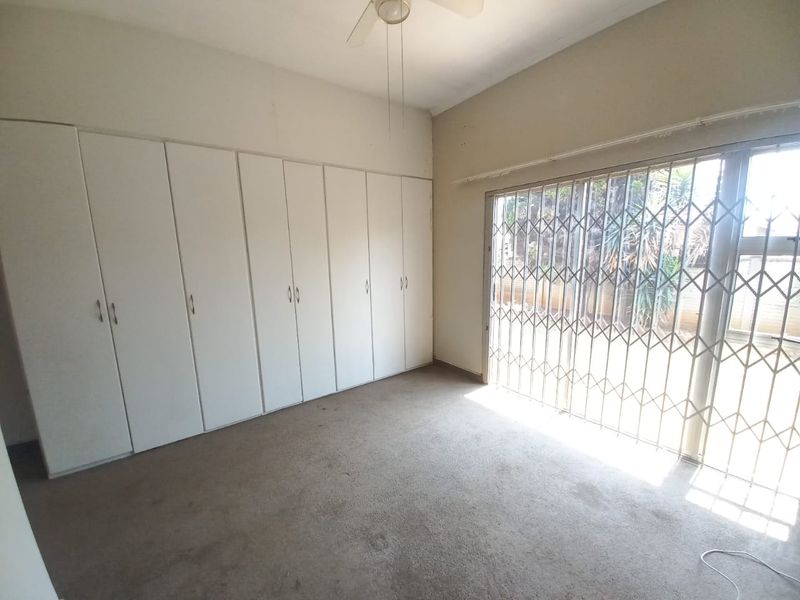 Beautiful townhouse in Vaalpark. - Photo 9