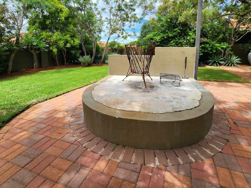 EXCLUSIVE, UPMARKET, LIFESTYLE HOME IN BELA BELA - Photo 6