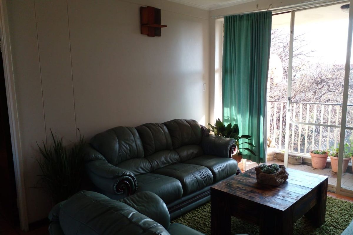 Perfect beginner unit for sale, walking distance from Vaal Mall!!! - Photo 2