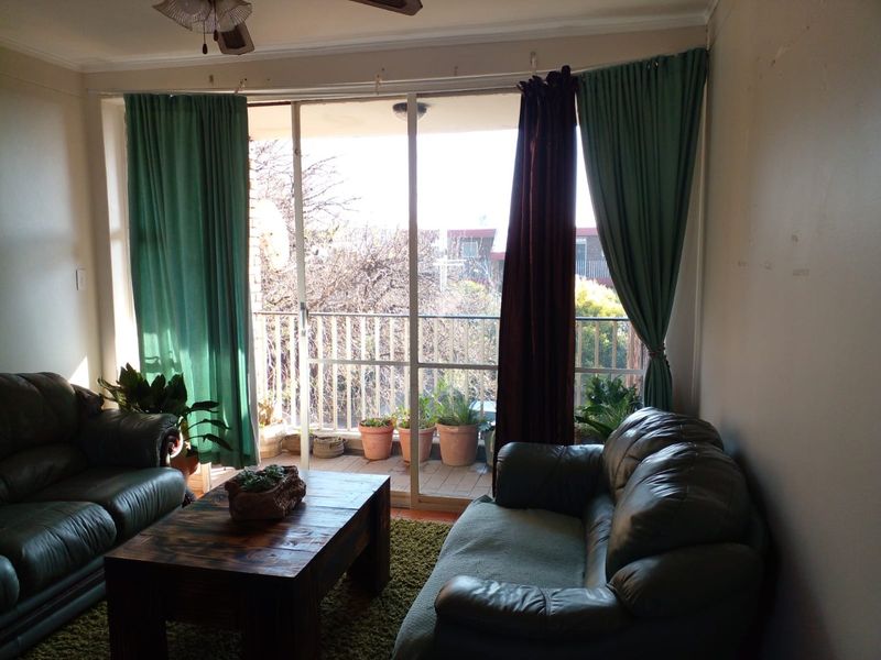 Perfect beginner unit for sale, walking distance from Vaal Mall!!! - Photo 3