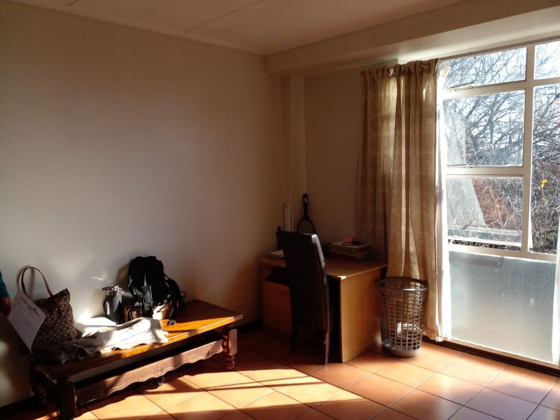 Perfect beginner unit for sale, walking distance from Vaal Mall!!! - Photo 9