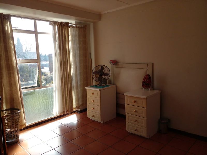 Perfect beginner unit for sale, walking distance from Vaal Mall!!! - Photo 8