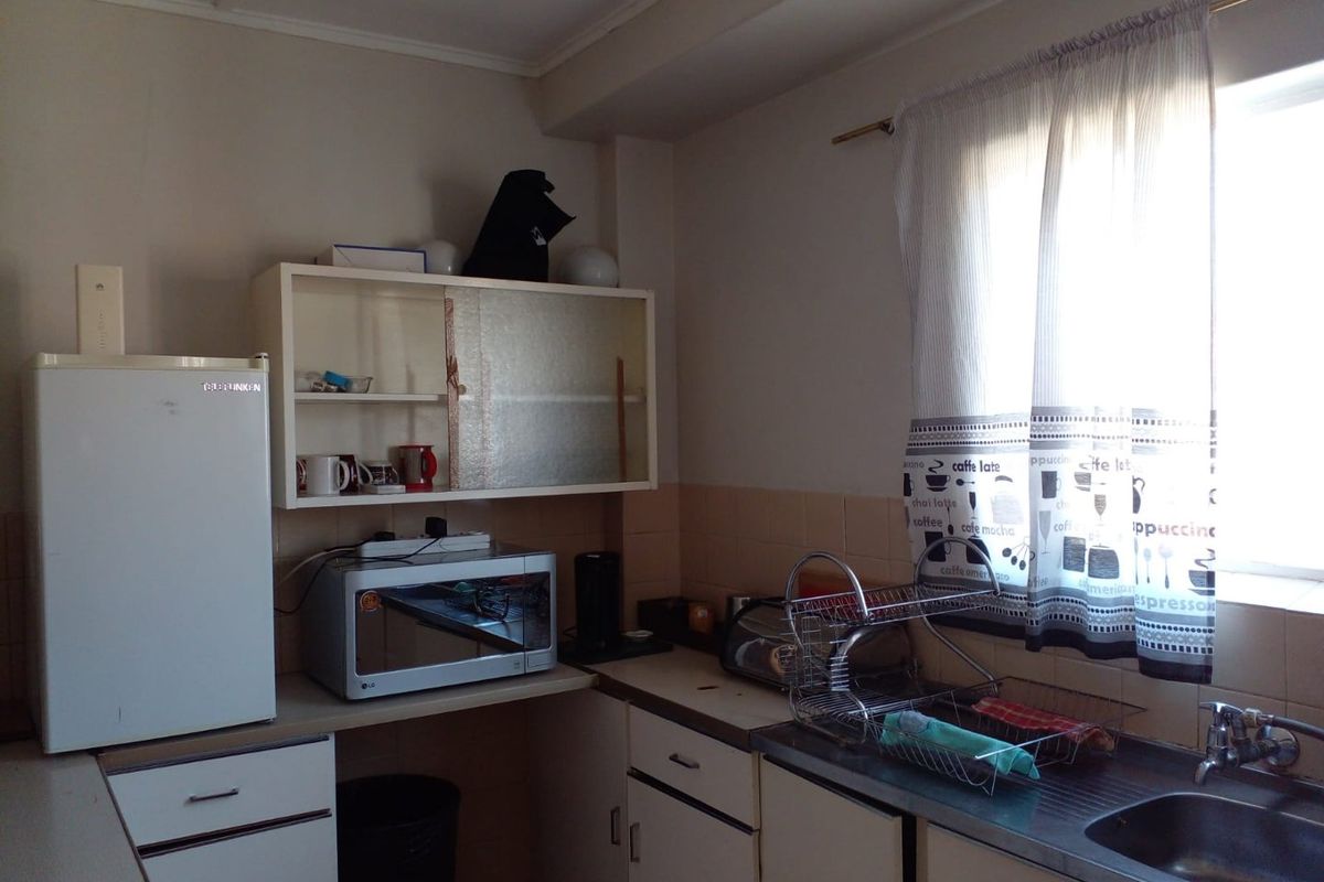 Perfect beginner unit for sale, walking distance from Vaal Mall!!! - Photo 5