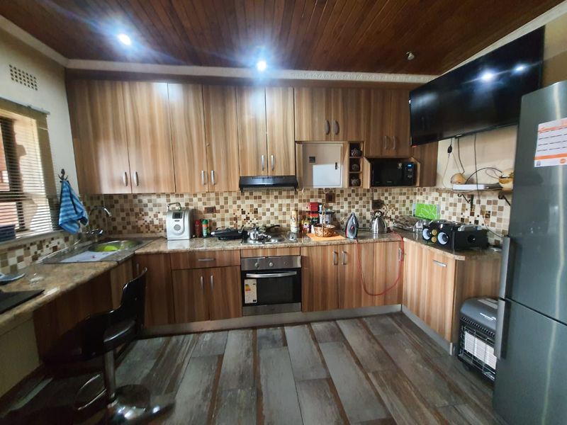 Property Ideal For A Business/Office Spaces or A House New To The Market In CW Area - Photo 10