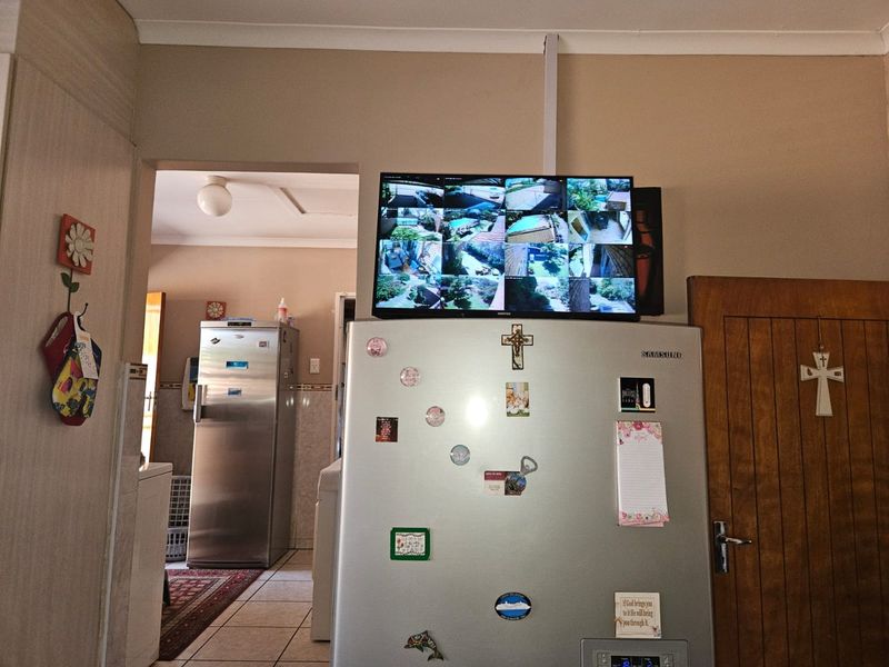 Stunning family house for the family that likes to entertain and has a passion for living. - Photo 8