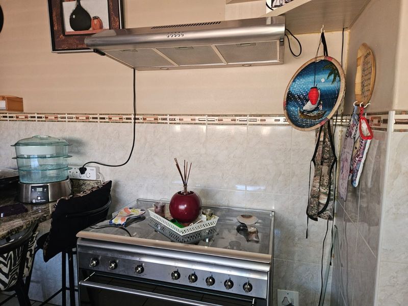 Stunning family house for the family that likes to entertain and has a passion for living. - Photo 6