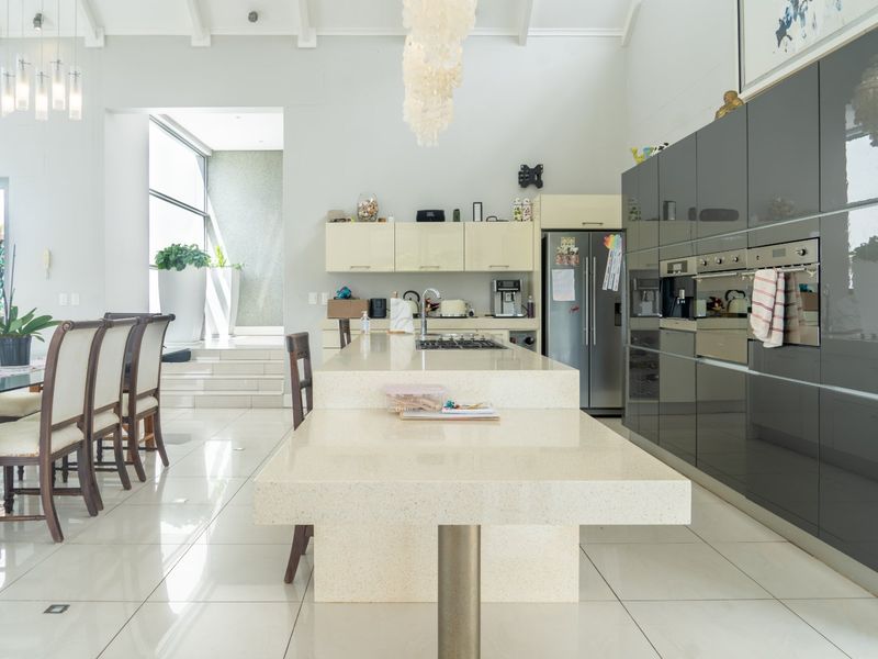 Luxurious Family Home in Simbithi Eco Estate, Ballito - Photo 7