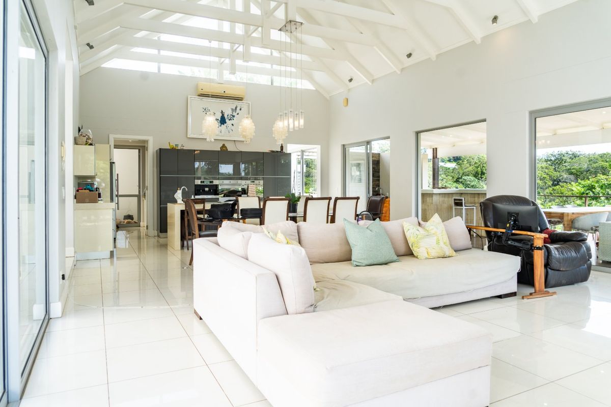 Luxurious Family Home in Simbithi Eco Estate, Ballito - Photo 3