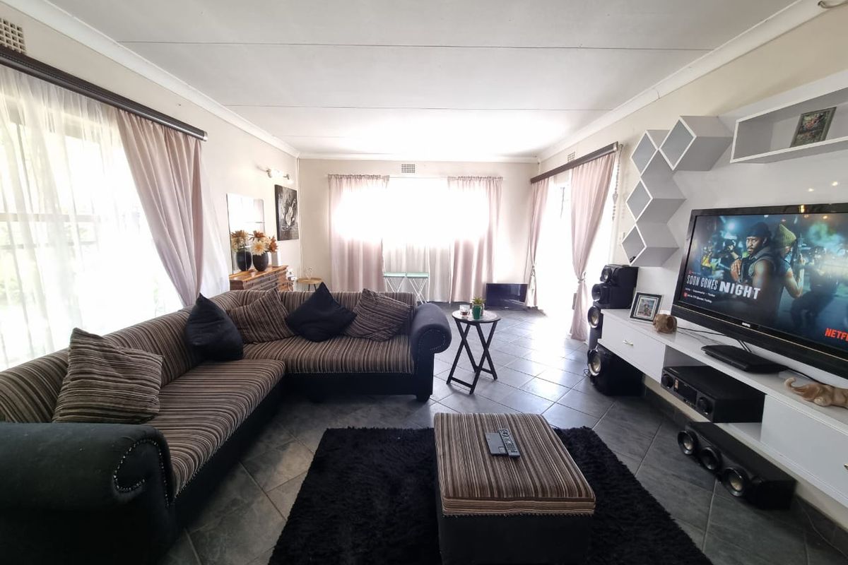 Beautiful house for sale - Photo 5