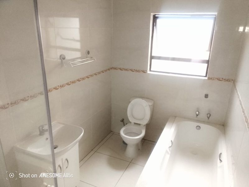 A newly build modern gem - Photo 6