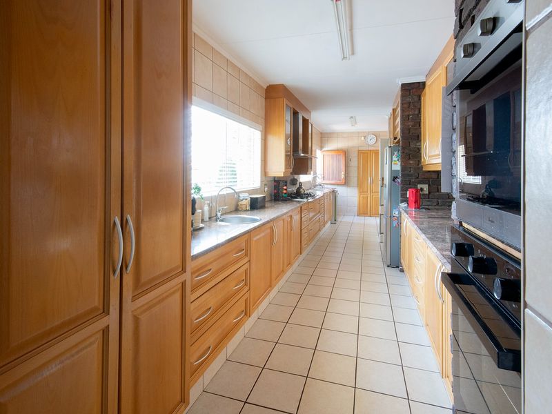 Stylish and well equipped family haven in Jordaanpark, Heidelberg - Photo 4