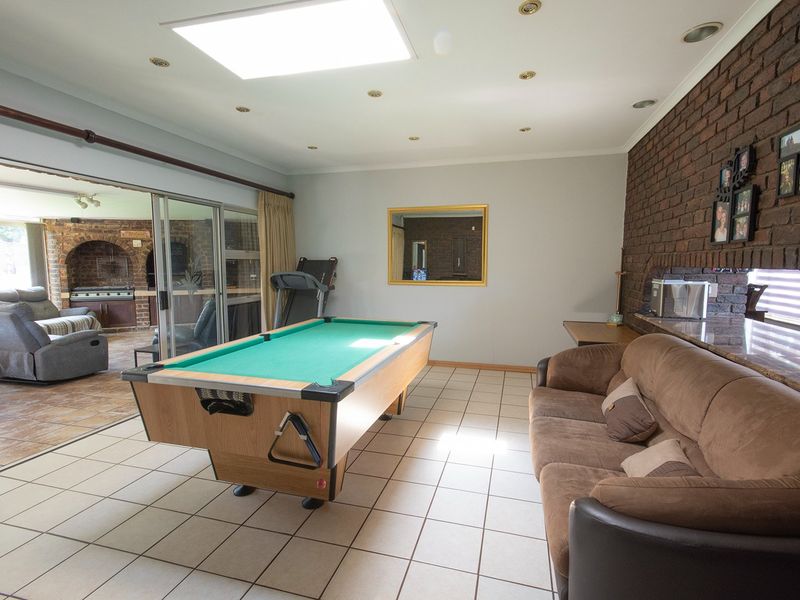 Stylish and well equipped family haven in Jordaanpark, Heidelberg - Photo 10