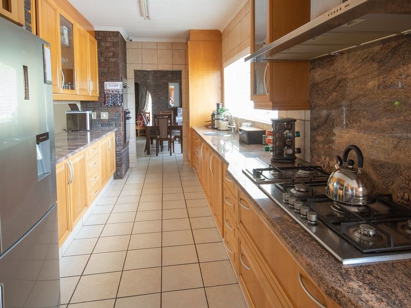 Stylish and well equipped family haven in Jordaanpark, Heidelberg - Photo 9