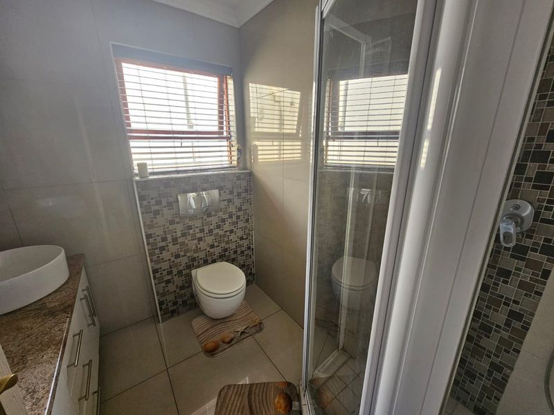 Newly Renovated 2 Bedroom  Apartment for Sale in Vaalpark - Photo 10