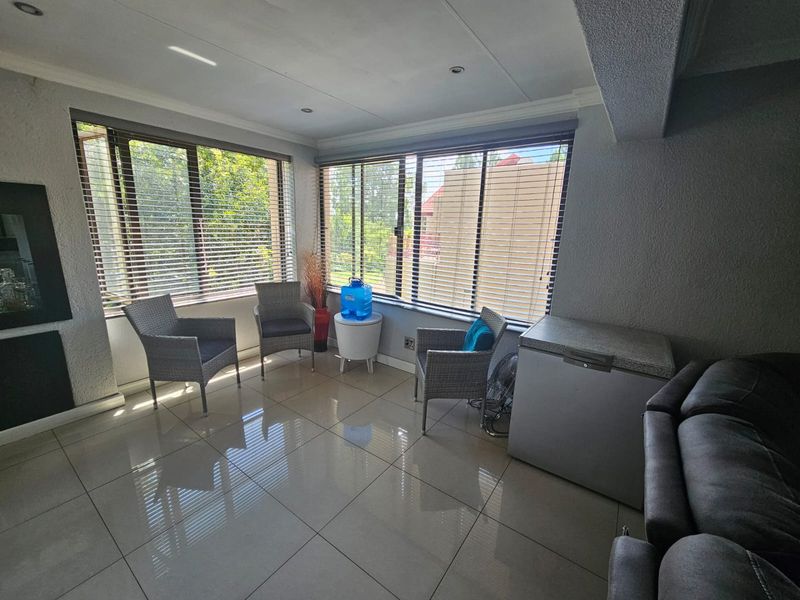 Newly Renovated 2 Bedroom  Apartment for Sale in Vaalpark - Photo 8