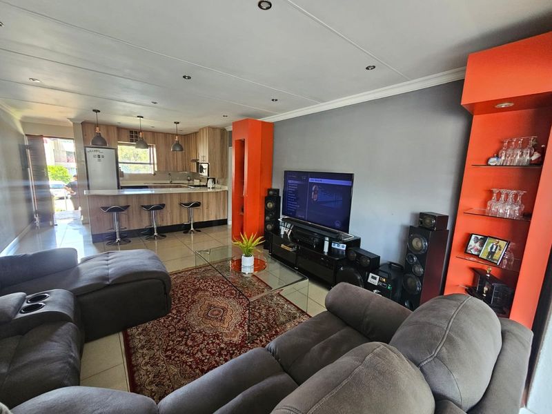 Newly Renovated 2 Bedroom  Apartment for Sale in Vaalpark - Photo 3