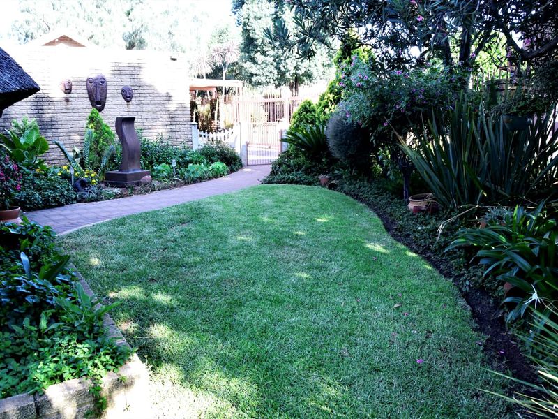 Entertainers dream home in Vaalpark - Photo 3