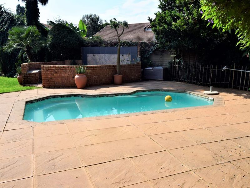 Entertainers dream home in Vaalpark - Photo 2